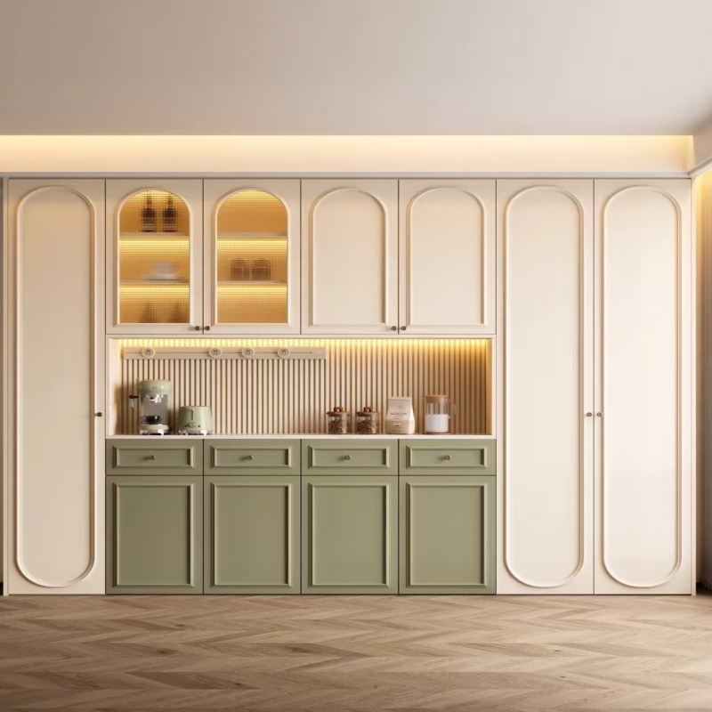 Armoire de salle à manger rétro à portes cintrées