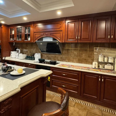Solid Wood Kitchen Cabinets