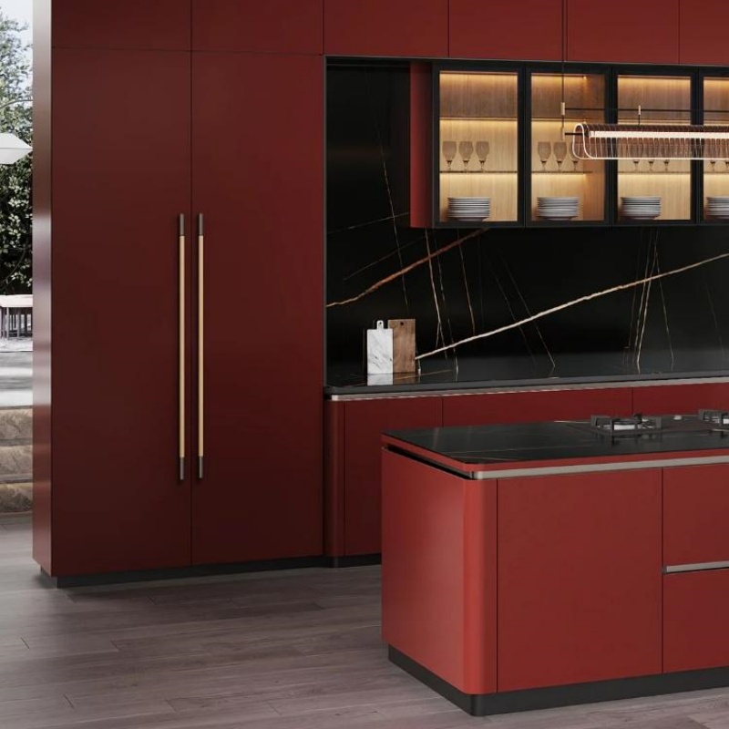 लाल रसोई अलमारियाँ