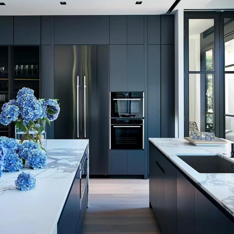 Armoires de cuisine modernes bleu-gris