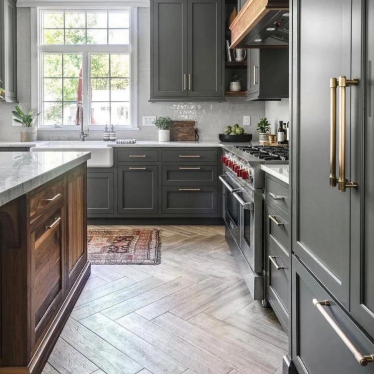 Mobili da cucina grigi