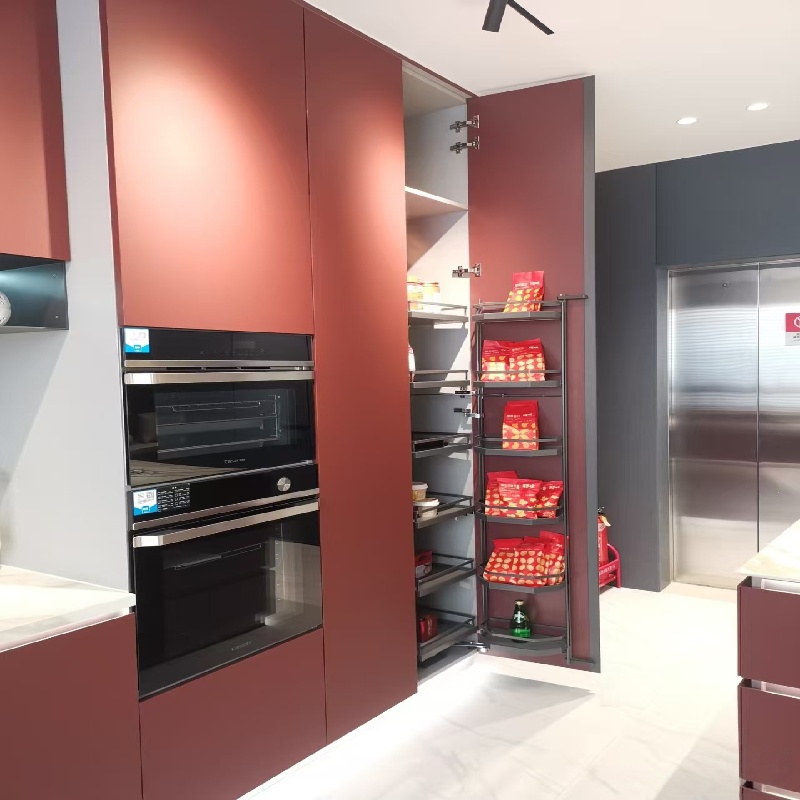 Armoires de cuisine laquées rouges