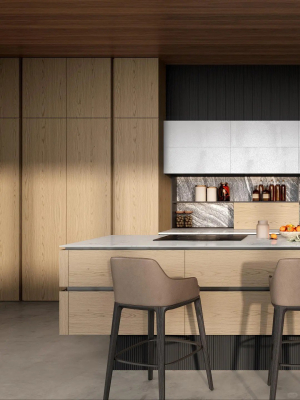 Moderne Flachschrank-Küchenschränke mit hochwertiger Holzmaserung, die ein klares, minimalistisches Design für ganzheitliche Hausanpassungsprojekte präsentieren.