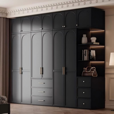 Roupeiro com espelho preto