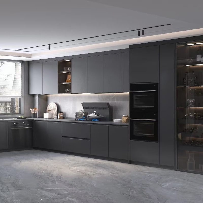 Armoires de cuisine gris foncé